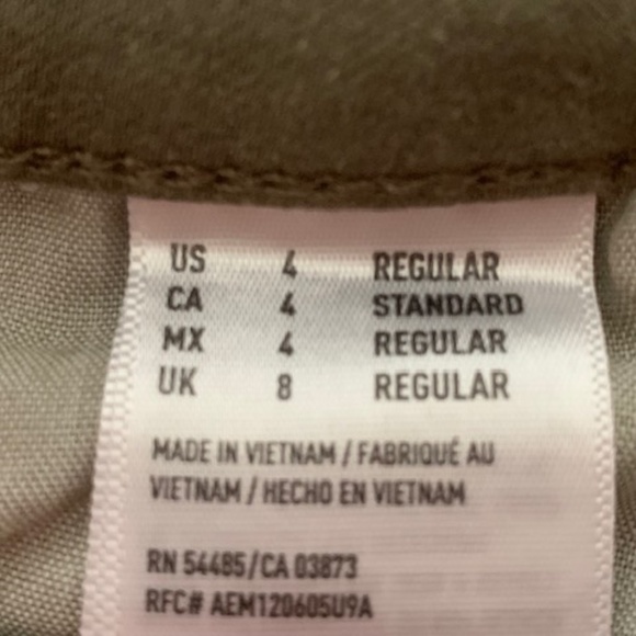 Jeans - American Eagle - Size 4 - Super Stretch - Picture 4 of 4
